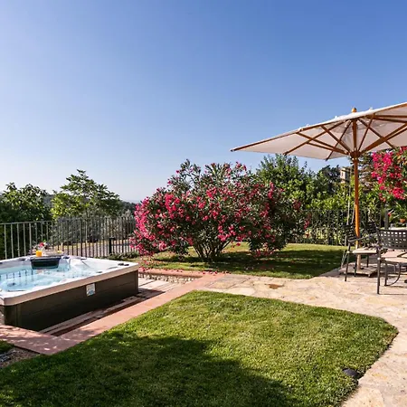 Apartment Casa Livio, A Garden With A View *